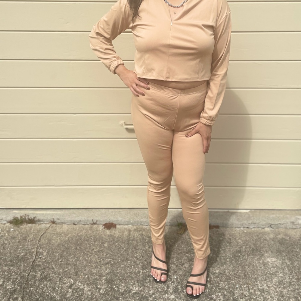 Matching set - Picture 5 of 13